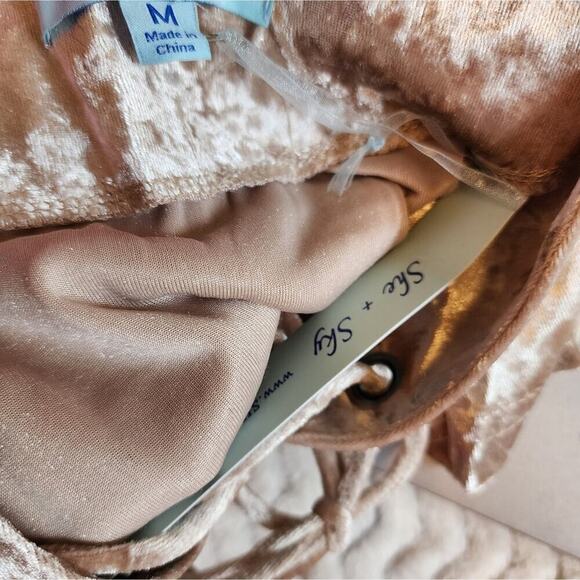 151 SHE & SKY BEIGE LIGHT WEIGHT CRUSHED VELVET DRESS - Picture 7 of 8